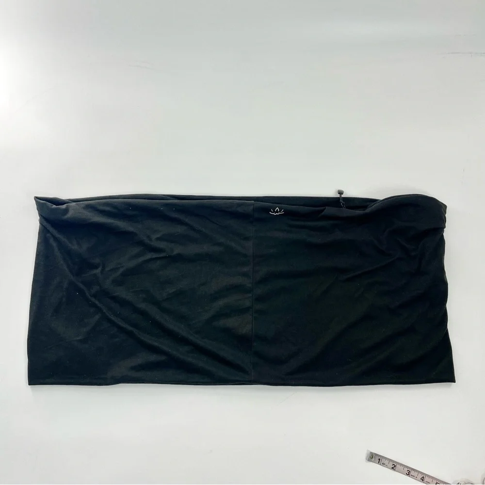 Beyond Yoga Hidden Zipper Cell Phone Pocket Infinity Scarf‎ in Black Jersey Knit